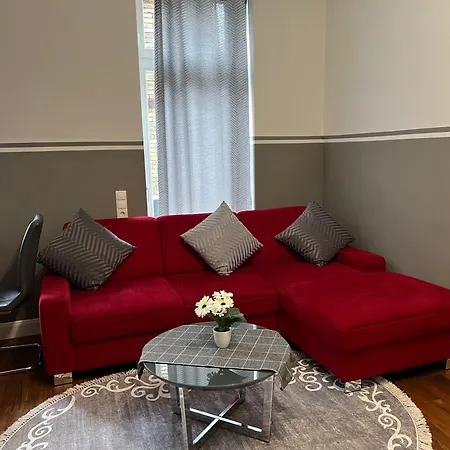 Schoene 3 In Lage Appartamento